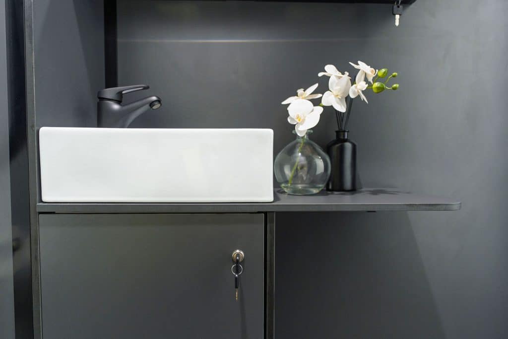 Full Height Self-Contained (FHSC)
